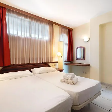 Over The Ocean Daire