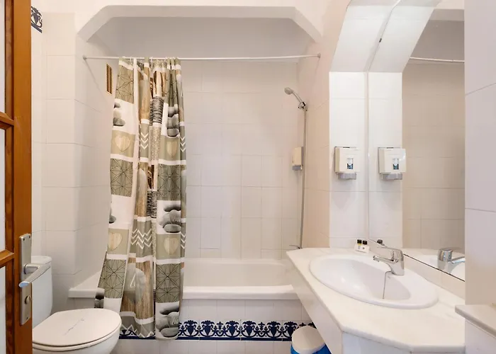 Over The Ocean 아데제