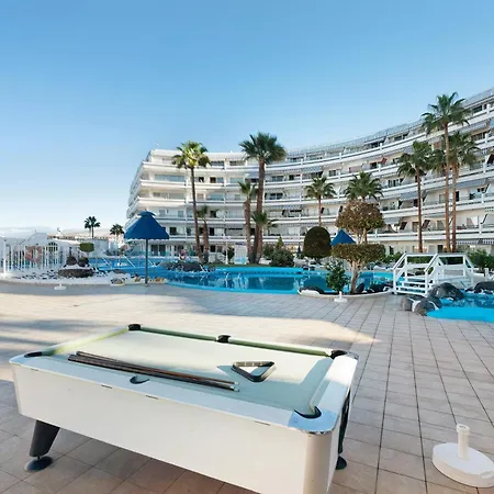 Over The Ocean Apartman *